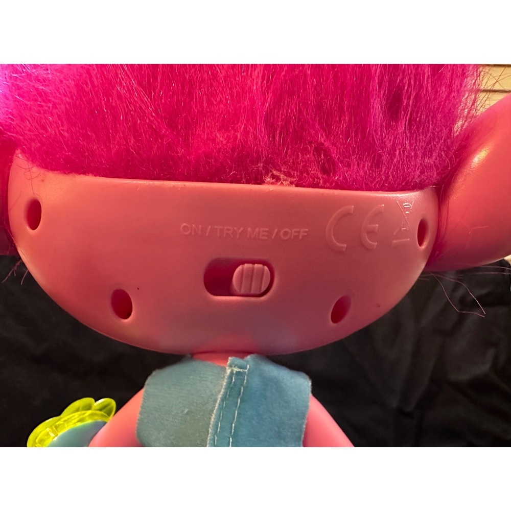 DreamWorks Trolls Poppy Singing Talking LightUp Doll Figure w/ Accessories Works - Picture 6 of 11